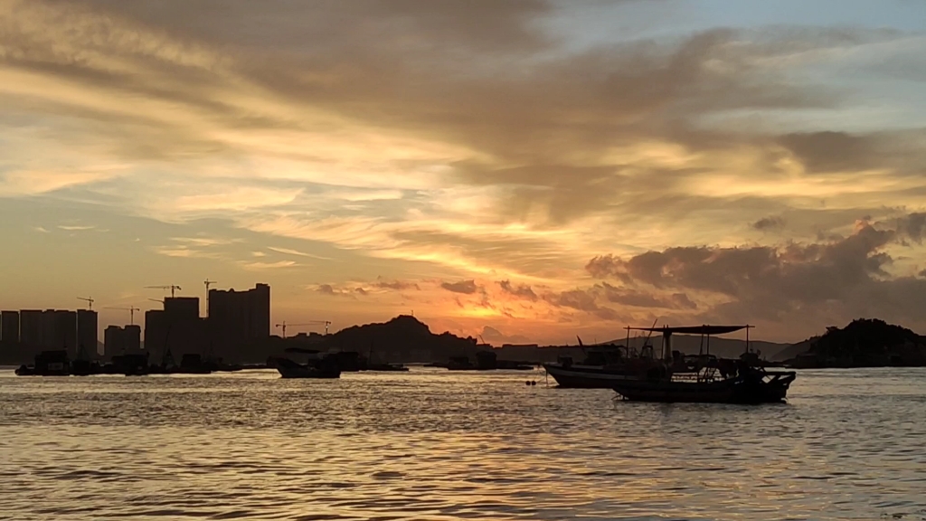 202208-东山岛金銮湾沙滩日出