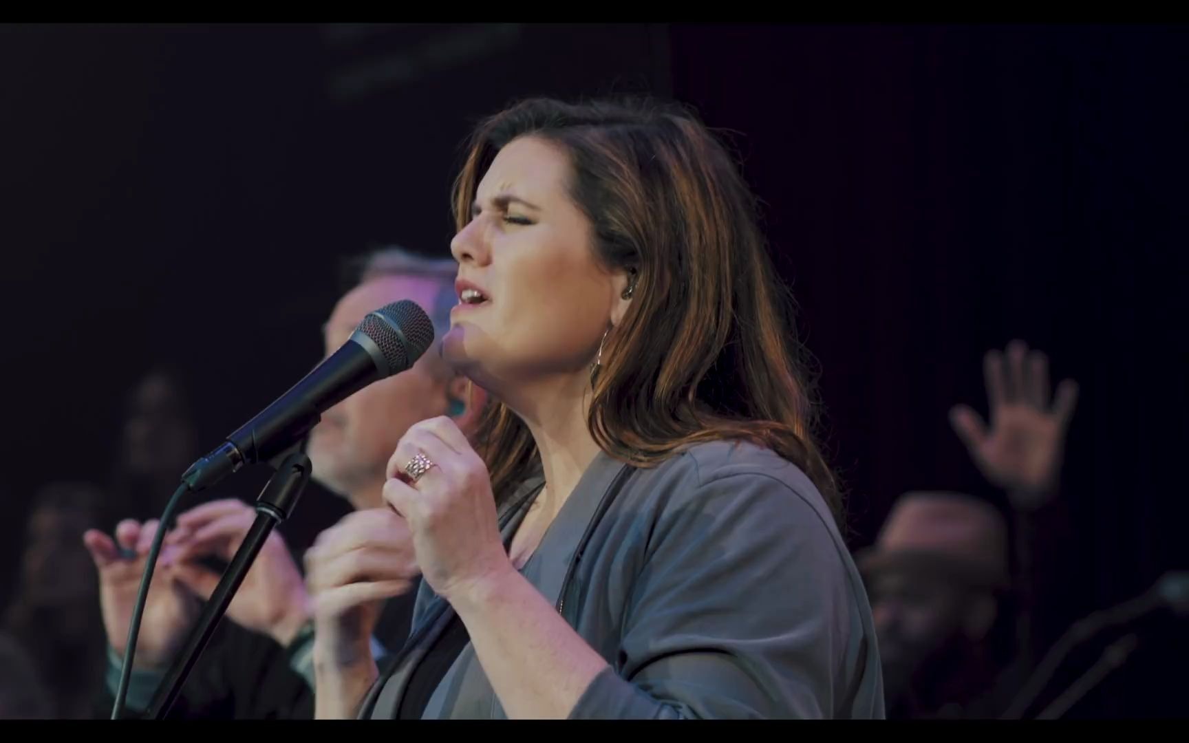 comeandteardownthewalls