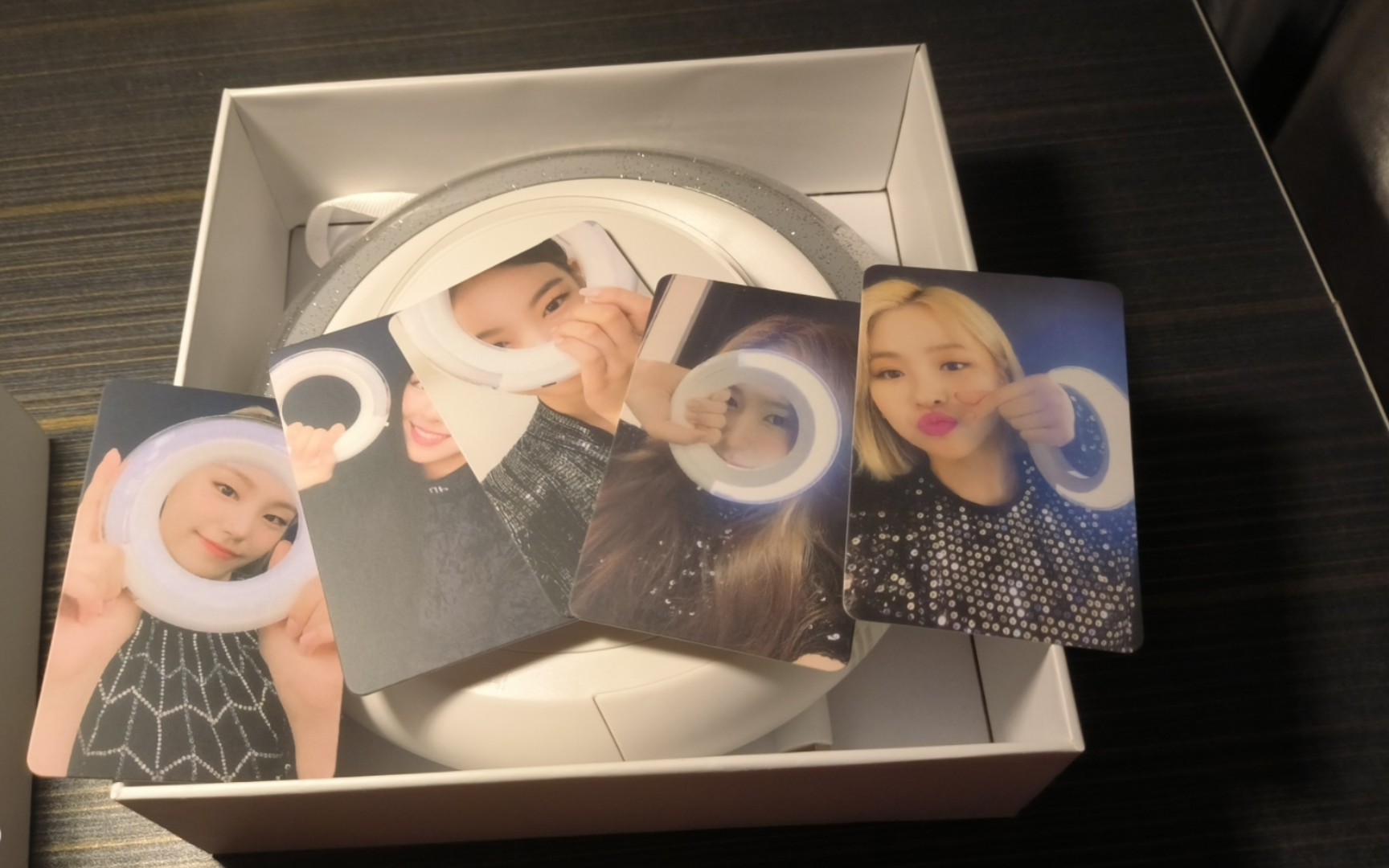 【itzy应援环开箱!】要努力攒钱去看演唱会!