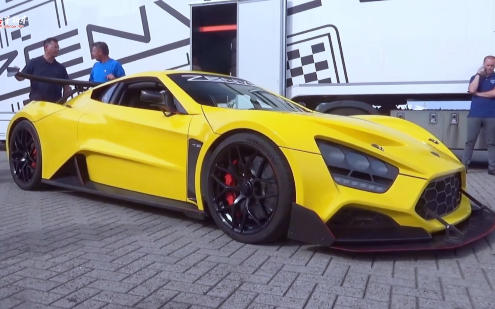 只有在下雨天才能开的超跑?丹麦zenvo自燃王,尾翼比发动机还忙!