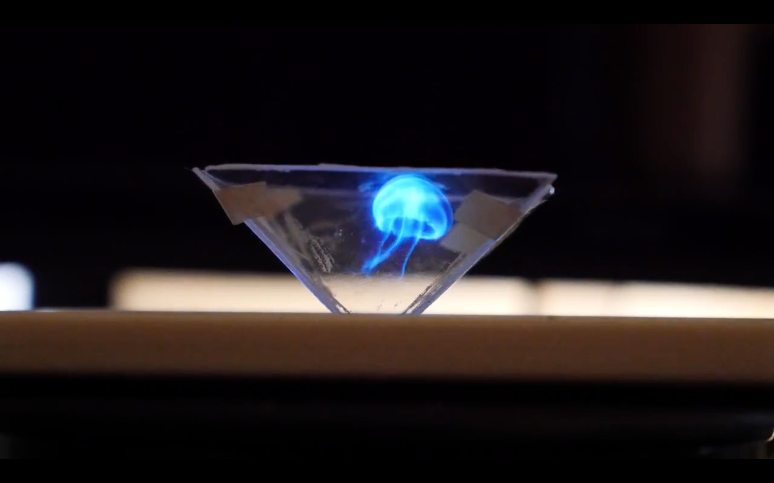 天啦噜,全息投影可以自己动手做啦!神技能,快快快get起来!