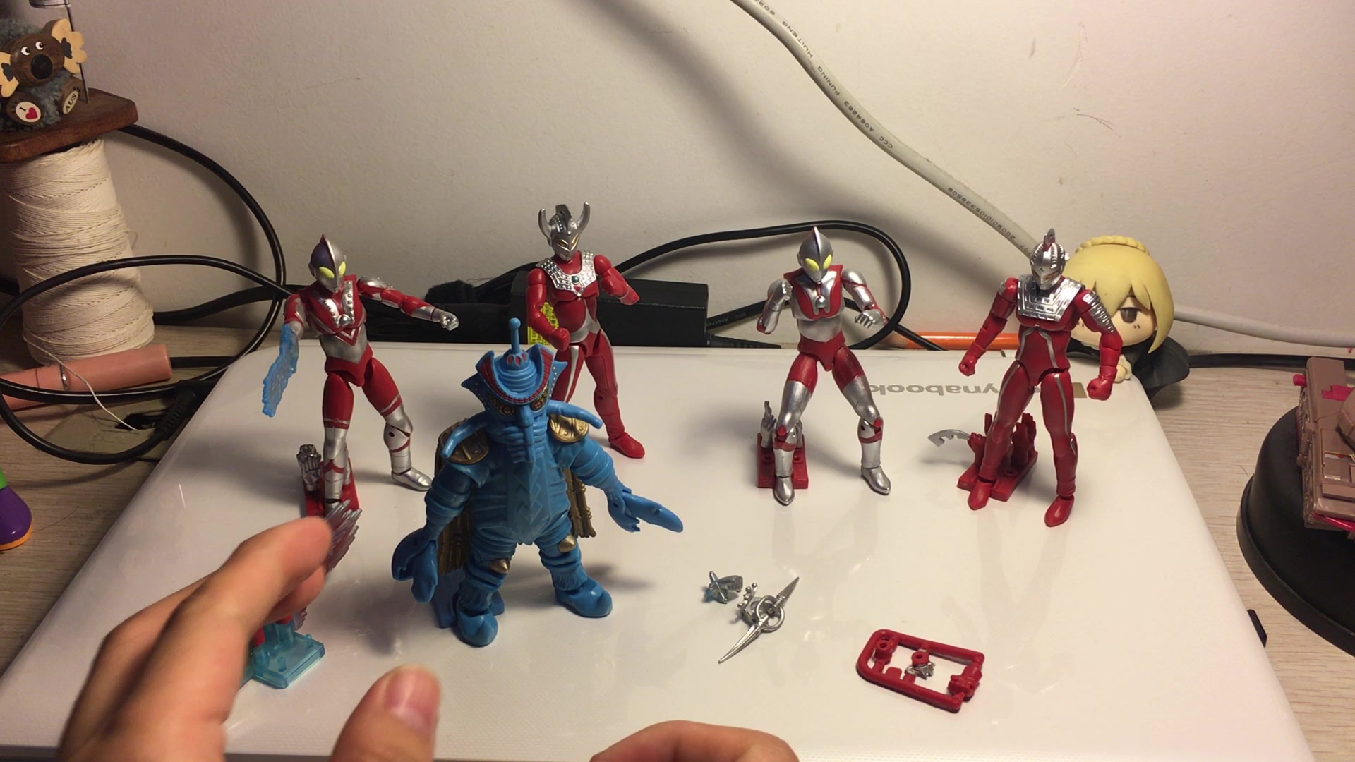 【古兰佐模玩9】万代 掌动食玩 奥特曼第三弹_哔哩哔哩 (゜-゜)つロ