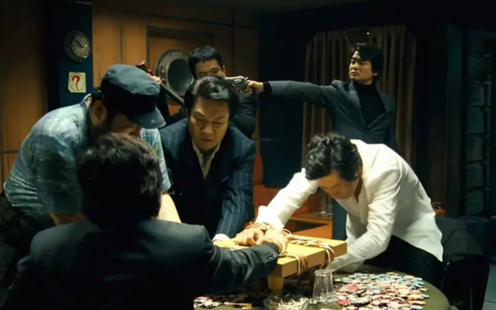 韩国电影《老千》告诉你,为什么赌桌上十赌九输?