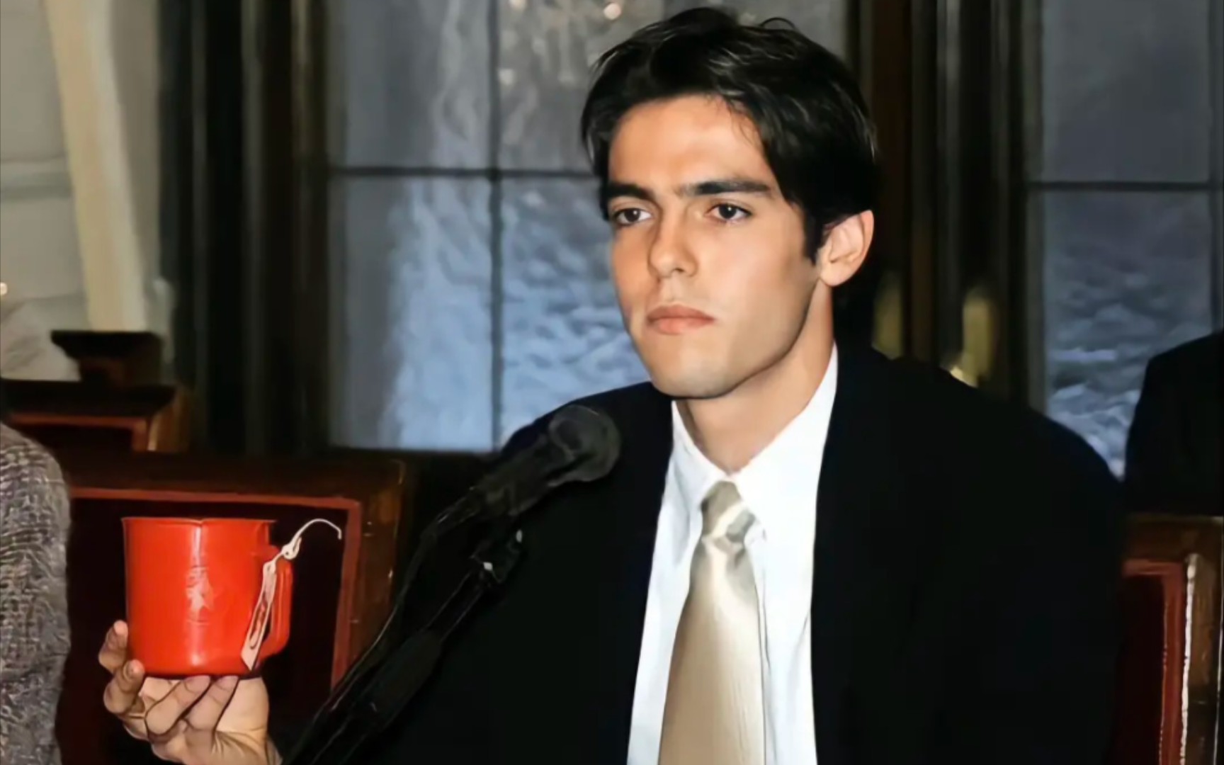 【kaka/卡卡】对着这张脸,即使他说什么我都听不懂我也可以!