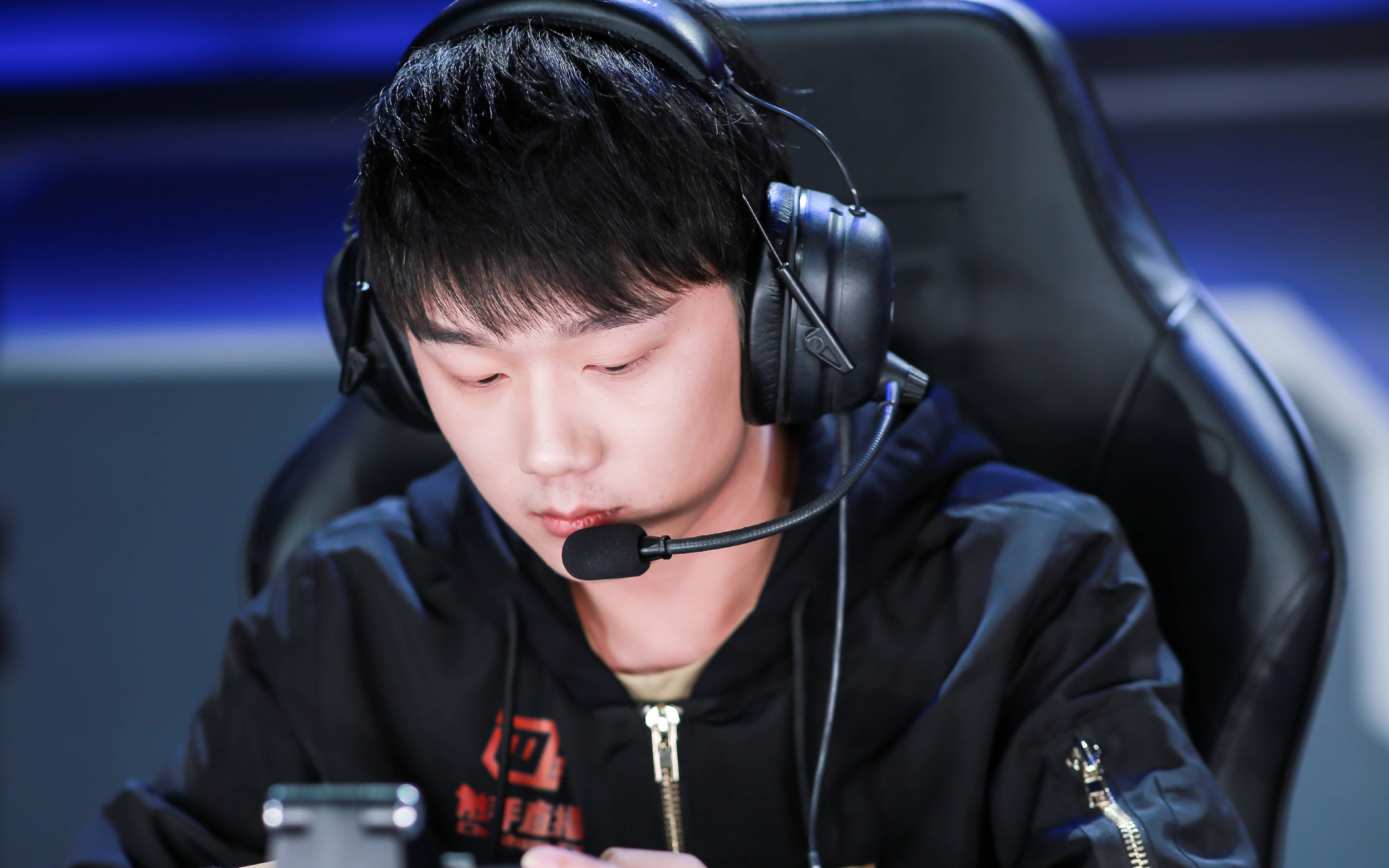 【rngm.虔诚】20181206直播_哔哩哔哩 (゜-゜)つロ 干杯~-bilibili