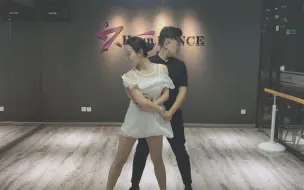 下载视频: 编舞作品 双人婚礼舞蹈-First Dance《Shape of You》