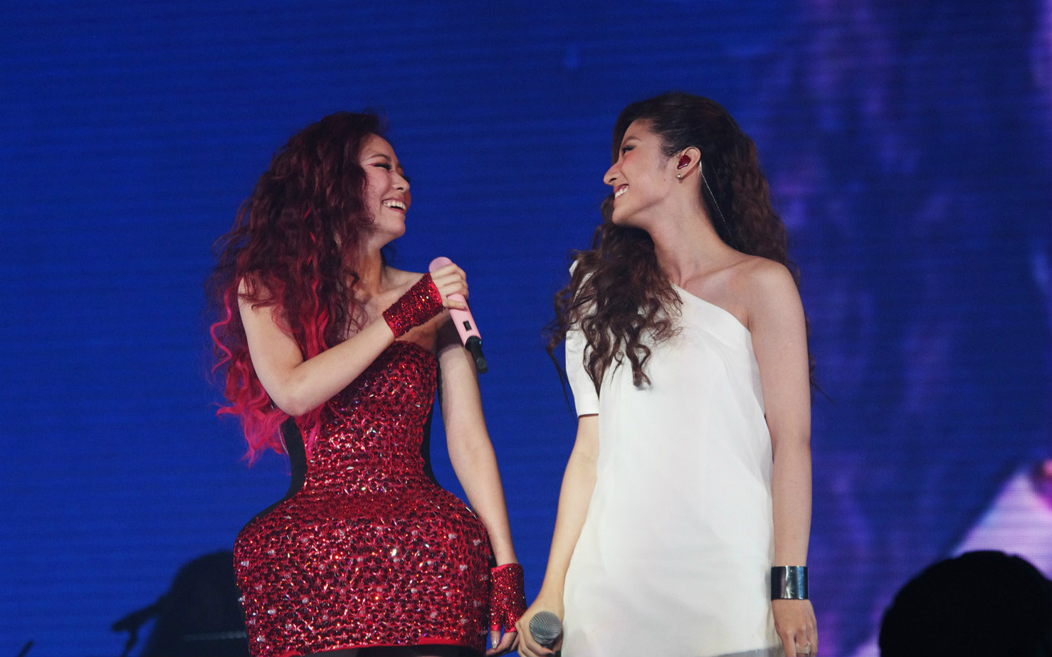 张靓颖潘辰因为爱live版深圳演唱会