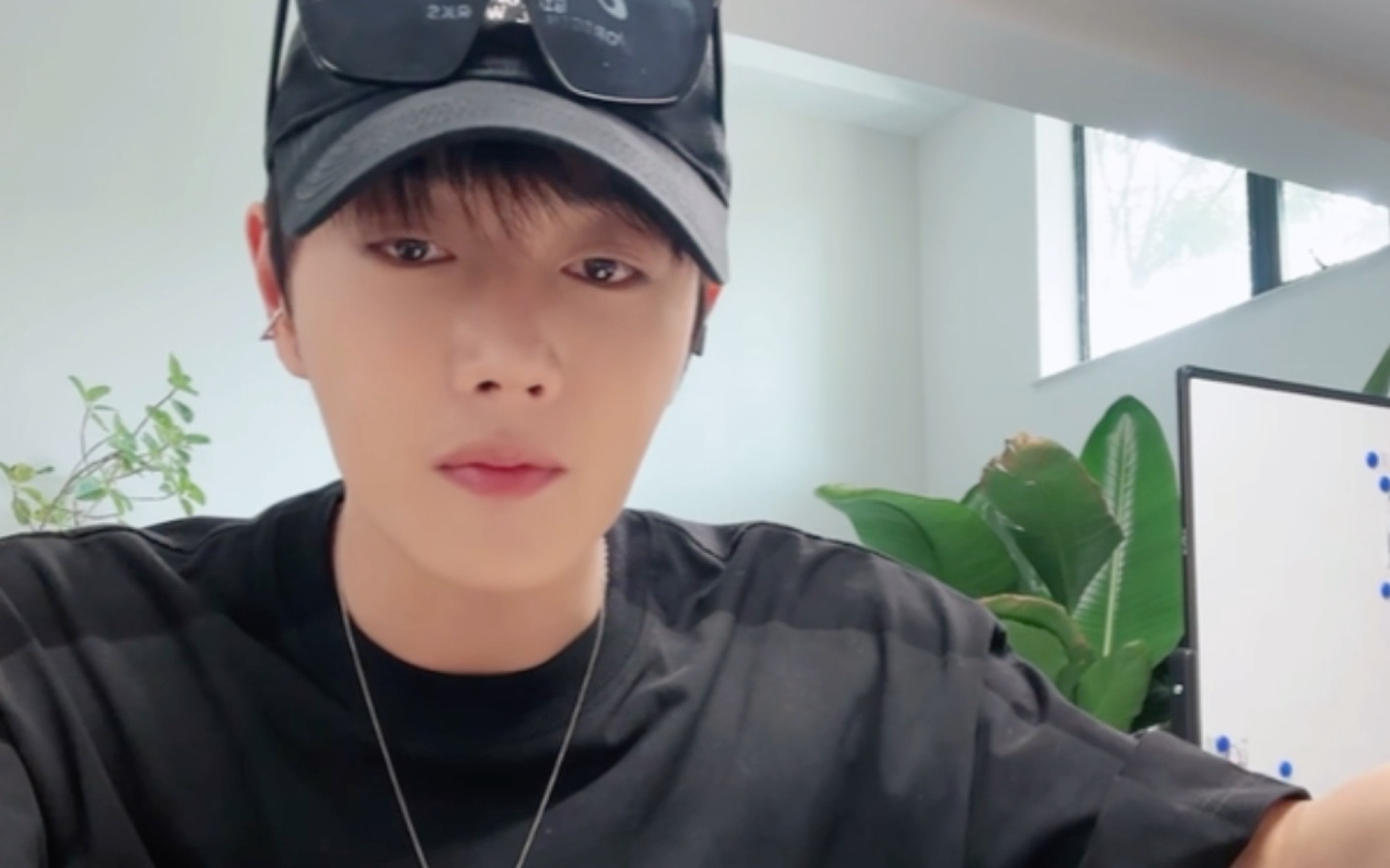 王轩 今天是吃播!2024.05.16