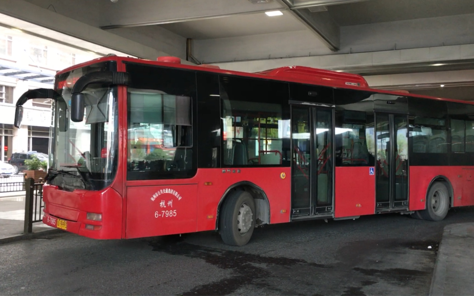 杭州公交 xml6125jhev18c 双开门 182路 6-7985