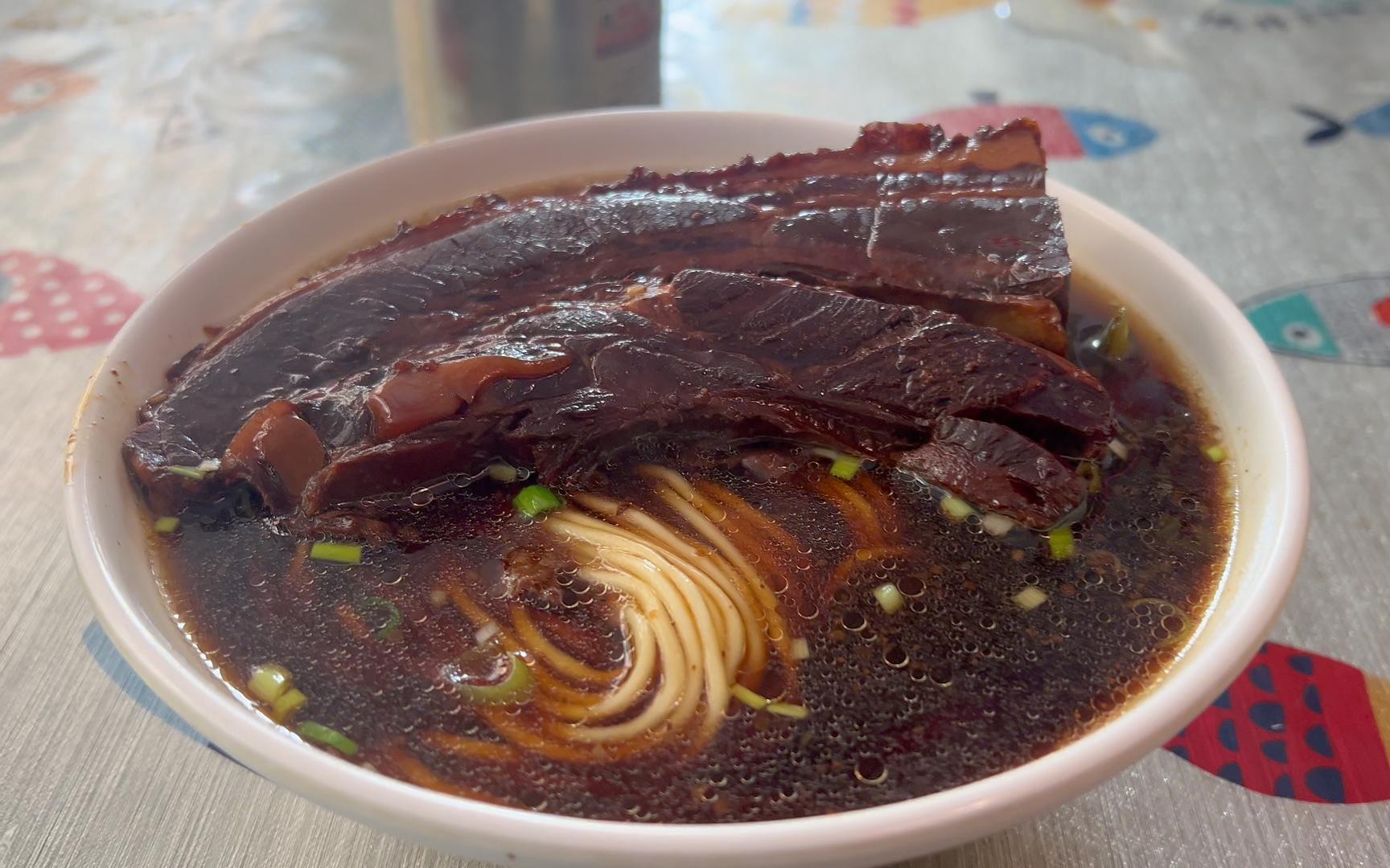 路子铺大肉面