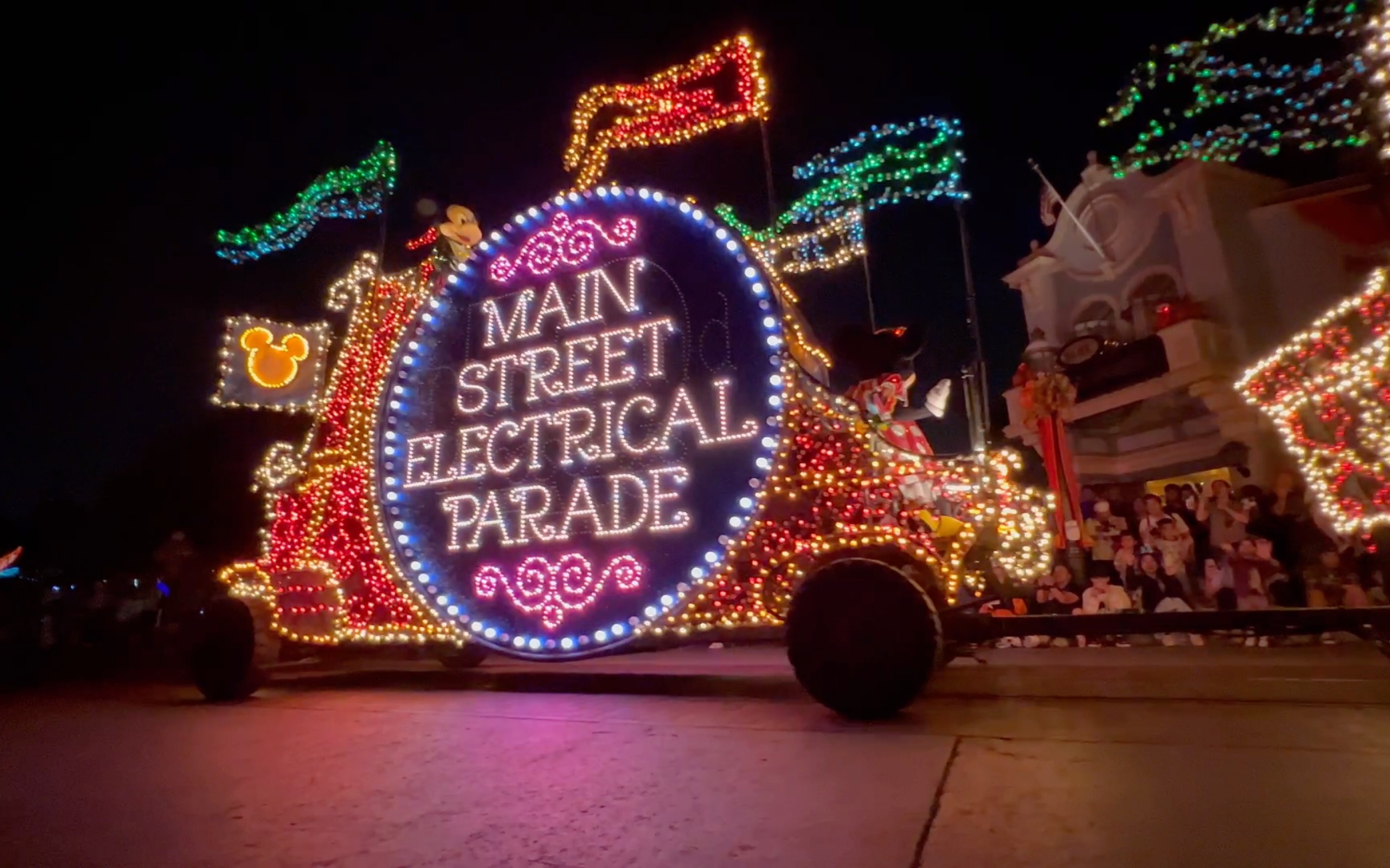 [图]【Disneyland】加州迪士尼乐园Main Street Electrical Parade五十周年纪念版