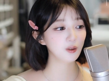 2225沈雨萱––大叔不要跑