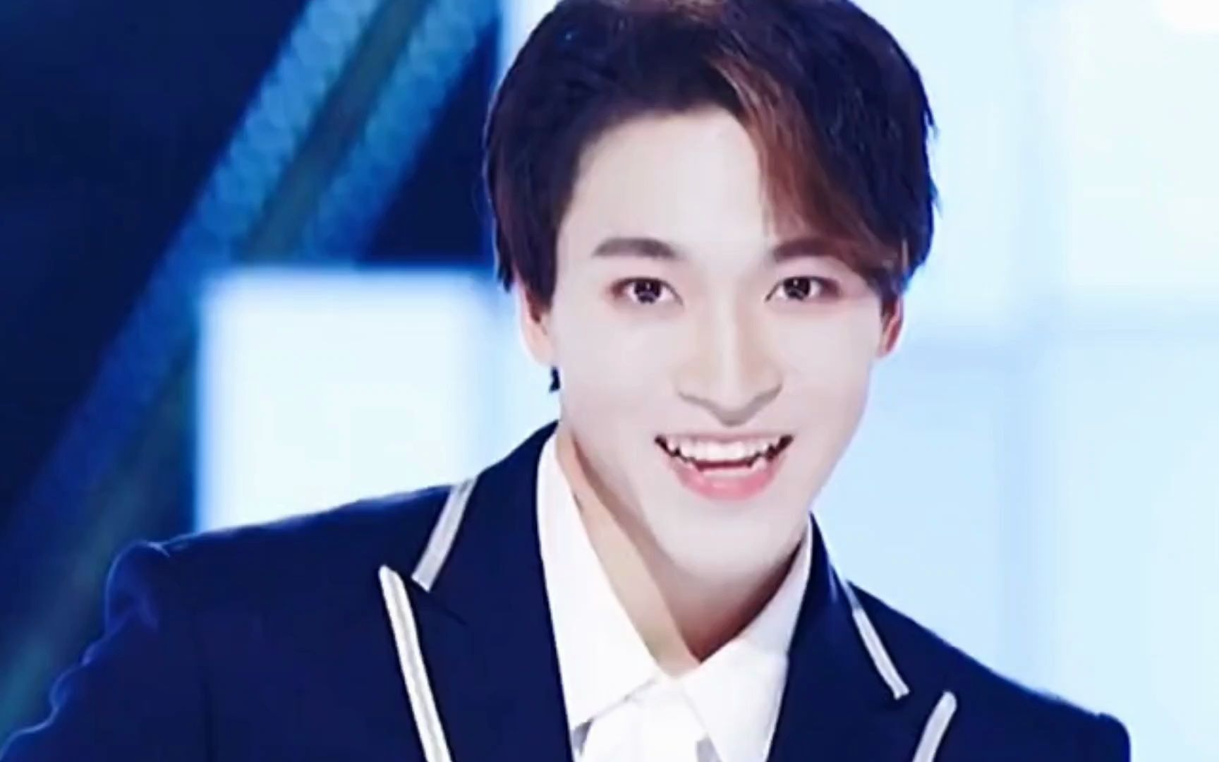 赞多力丸初舞台直拍