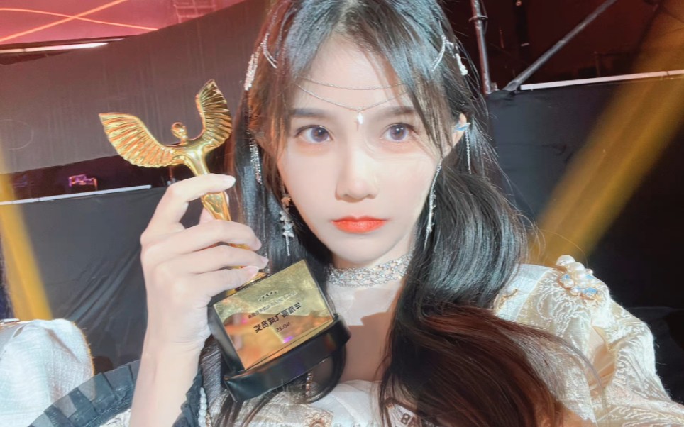【snh48苏杉杉】所以:成长的代价是什么呢?