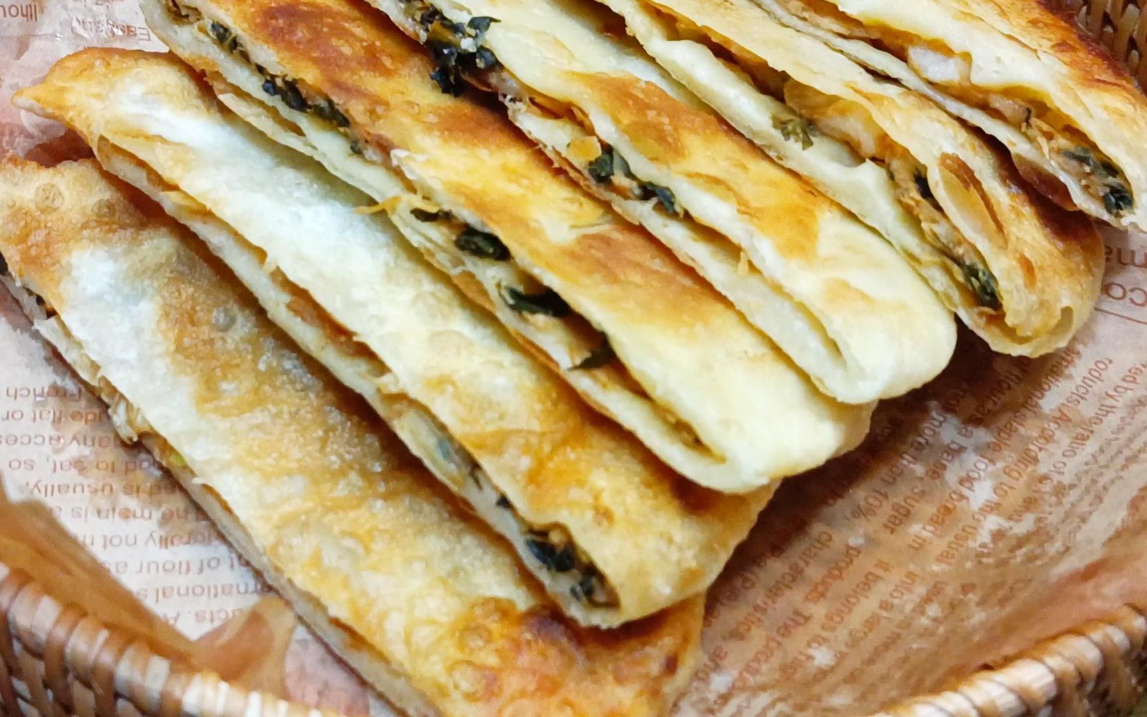 这样做的梅干菜肉饼太好吃了,咬一口唇齿留香