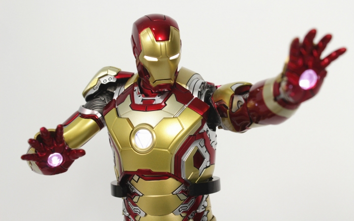 涛哥测评kingarts钢铁侠mk42ironman非hottoys