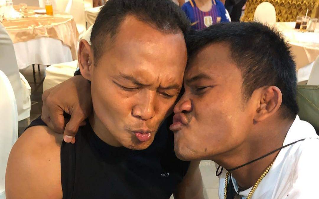 人不神经枉中年泰拳天王善猜播求欢乐日常系列