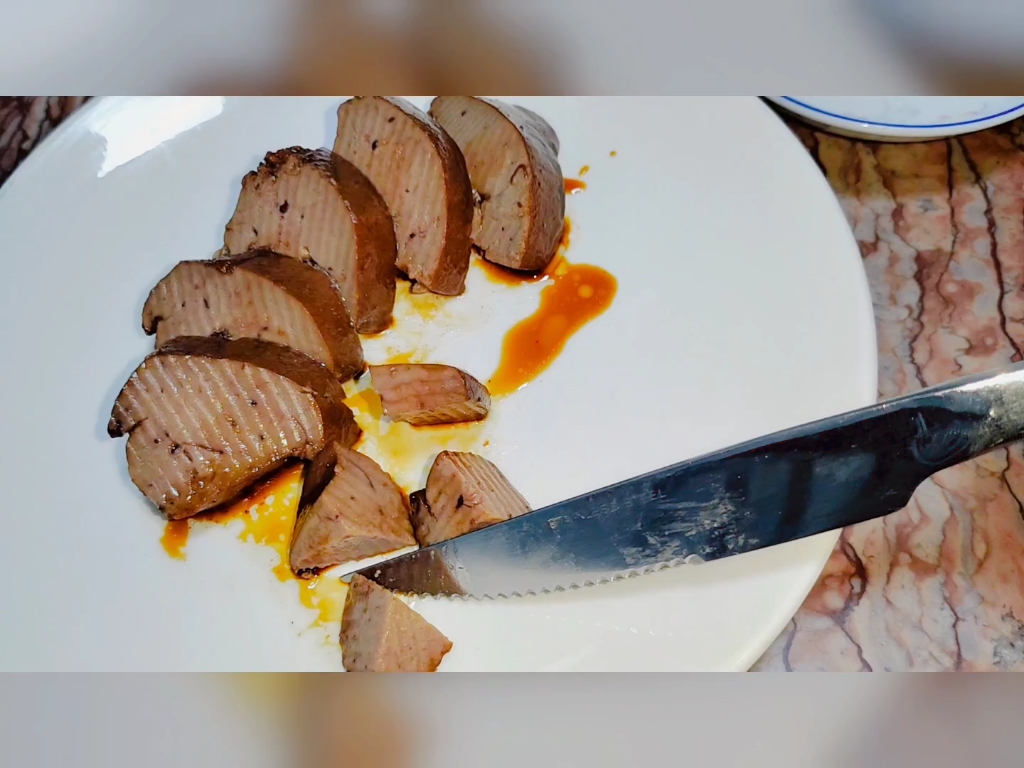 潮汕卤鹅粉肝,超级好吃,丝滑细腻的口感.