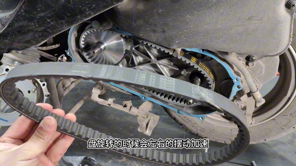 本田ns125la一万公里传动箱异响,加速咔嚓响,经常断皮带