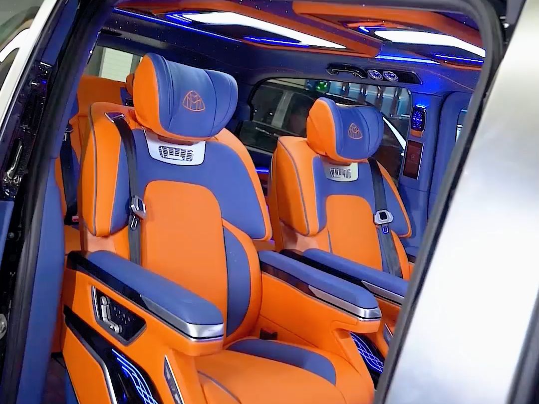 奔驰威霆爱马仕橙,帝王蓝双拼内饰升级