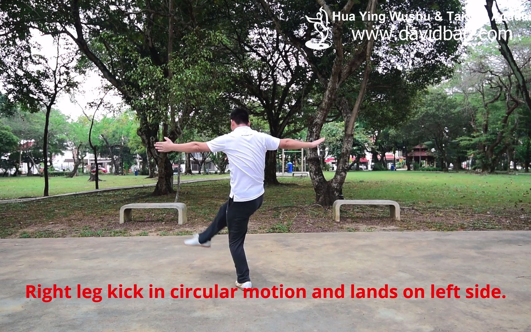 [图]8种武术基本踢腿练习（二）8 Basic Wushu Kicks Tutorial（ Part 2）