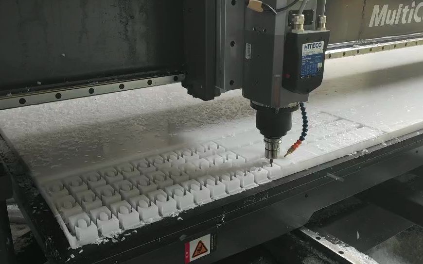 pom板雕刻机玛迪克斯multicax数控加工中心在塑料板加工上的应用