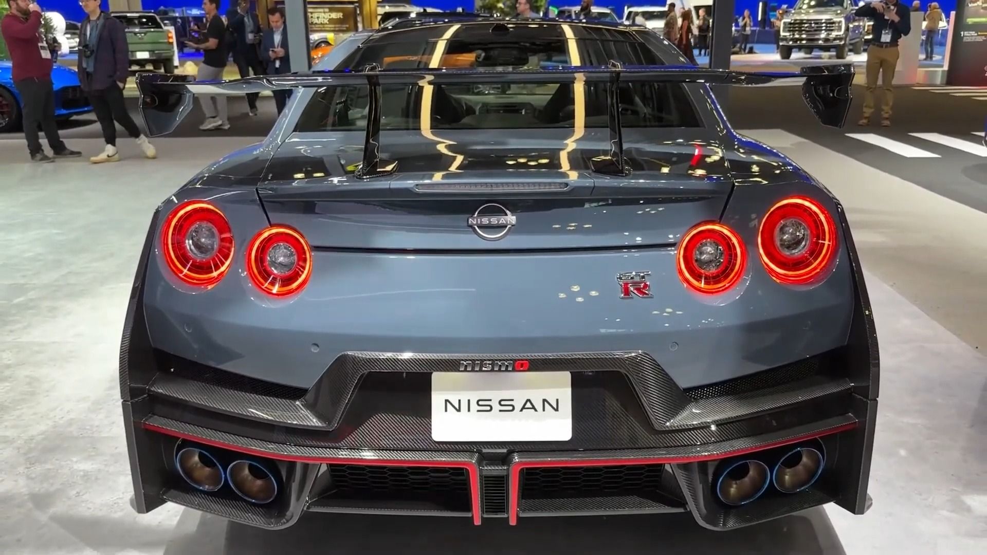 尼桑 gtr nismo & 保时捷 porsche911 turbos gtstreetr