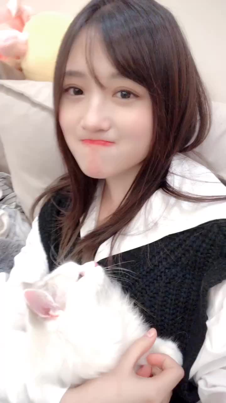 【gnz48孙馨】 说好的长腿特效呢?感觉被骗了