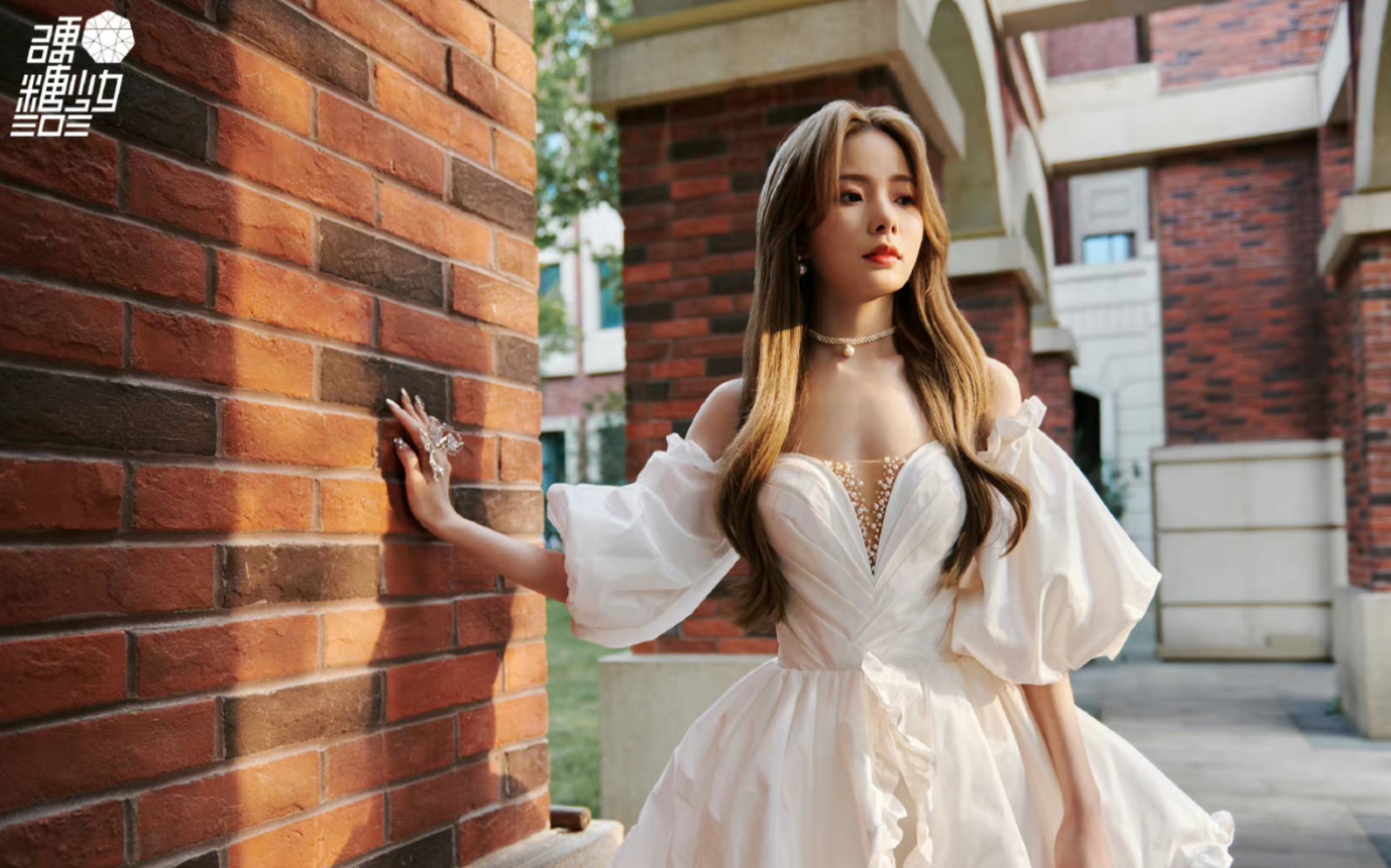 【硬糖少女303】陈卓璇这套抹胸公主裙如果赵粤穿上不知道是什么感觉