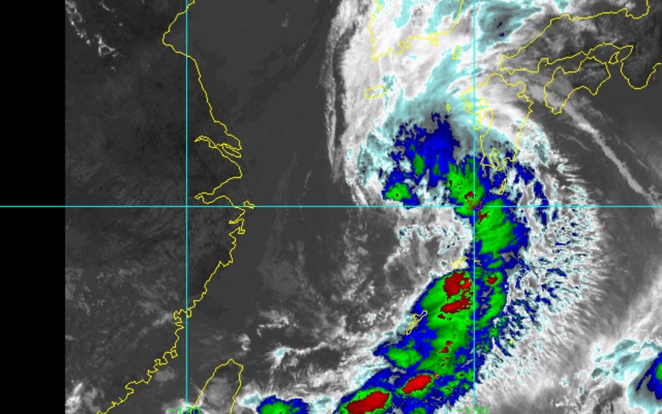 2021西北太平洋风季热带风暴卢碧(lupit)云图动画