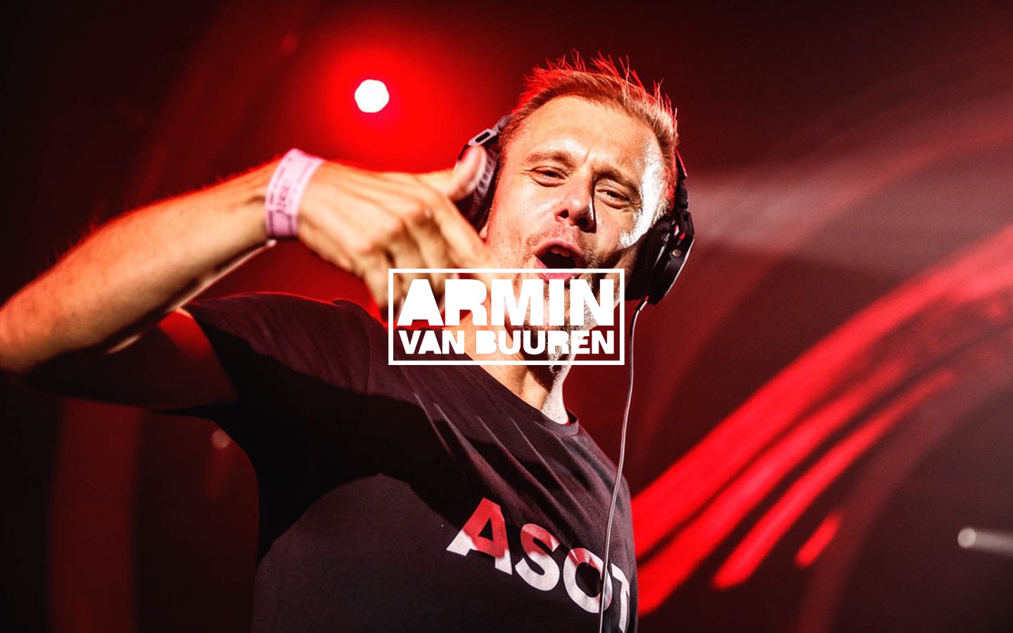 armin van buuren @ south west four 2018_哔哩哔哩 (゜-゜)つロ