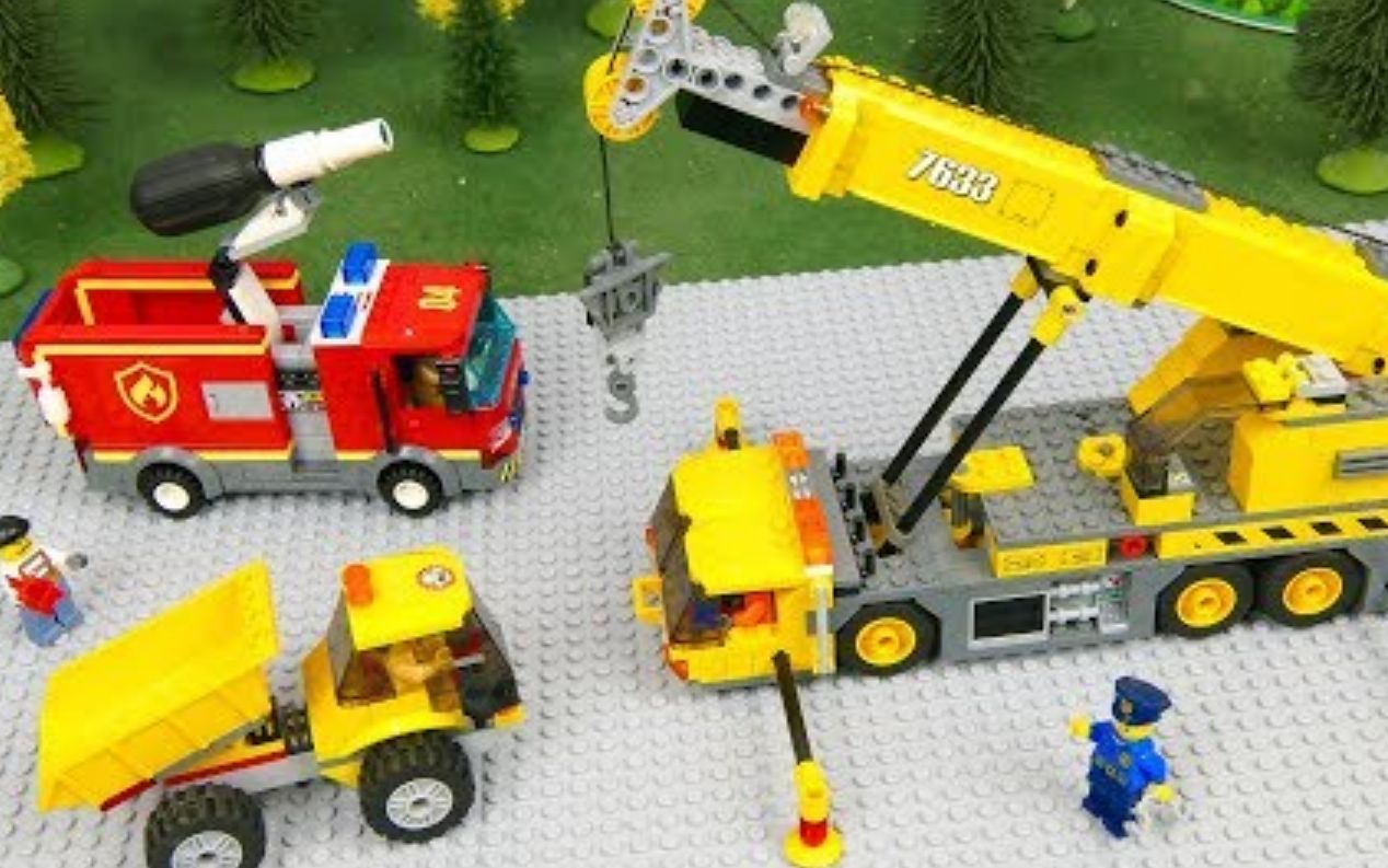 乐高玩具动画:吊车,消防车和推土车_哔哩哔哩 (゜-゜)つロ 干杯~-bili