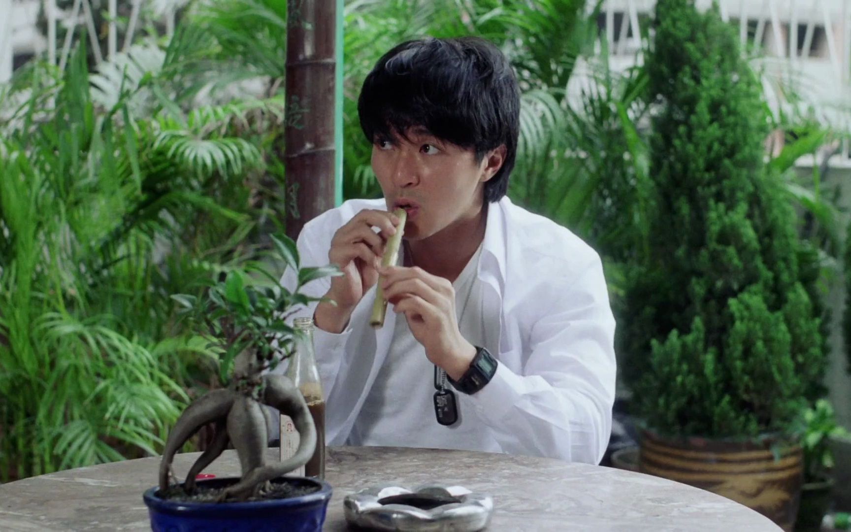 论抽烟只服达叔!