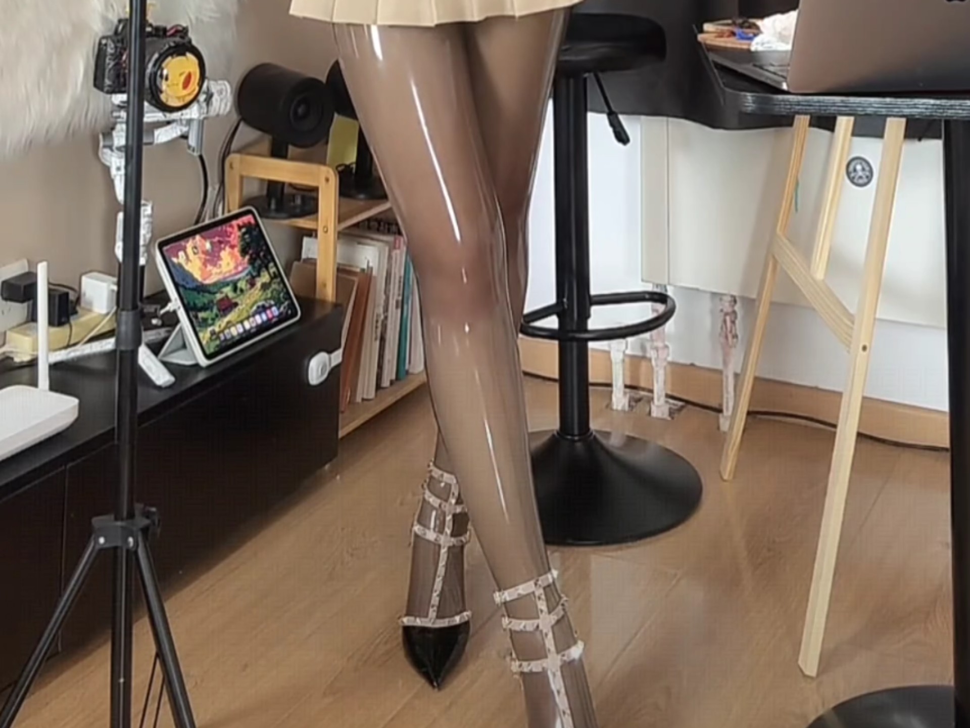 透明乳胶衣小姐姐,真性感