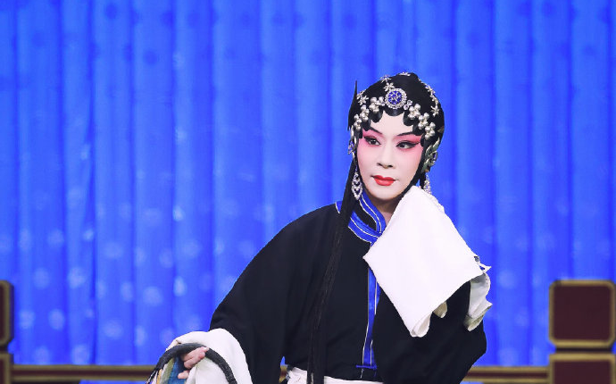 三娘教子谢幕 返场世界名曲