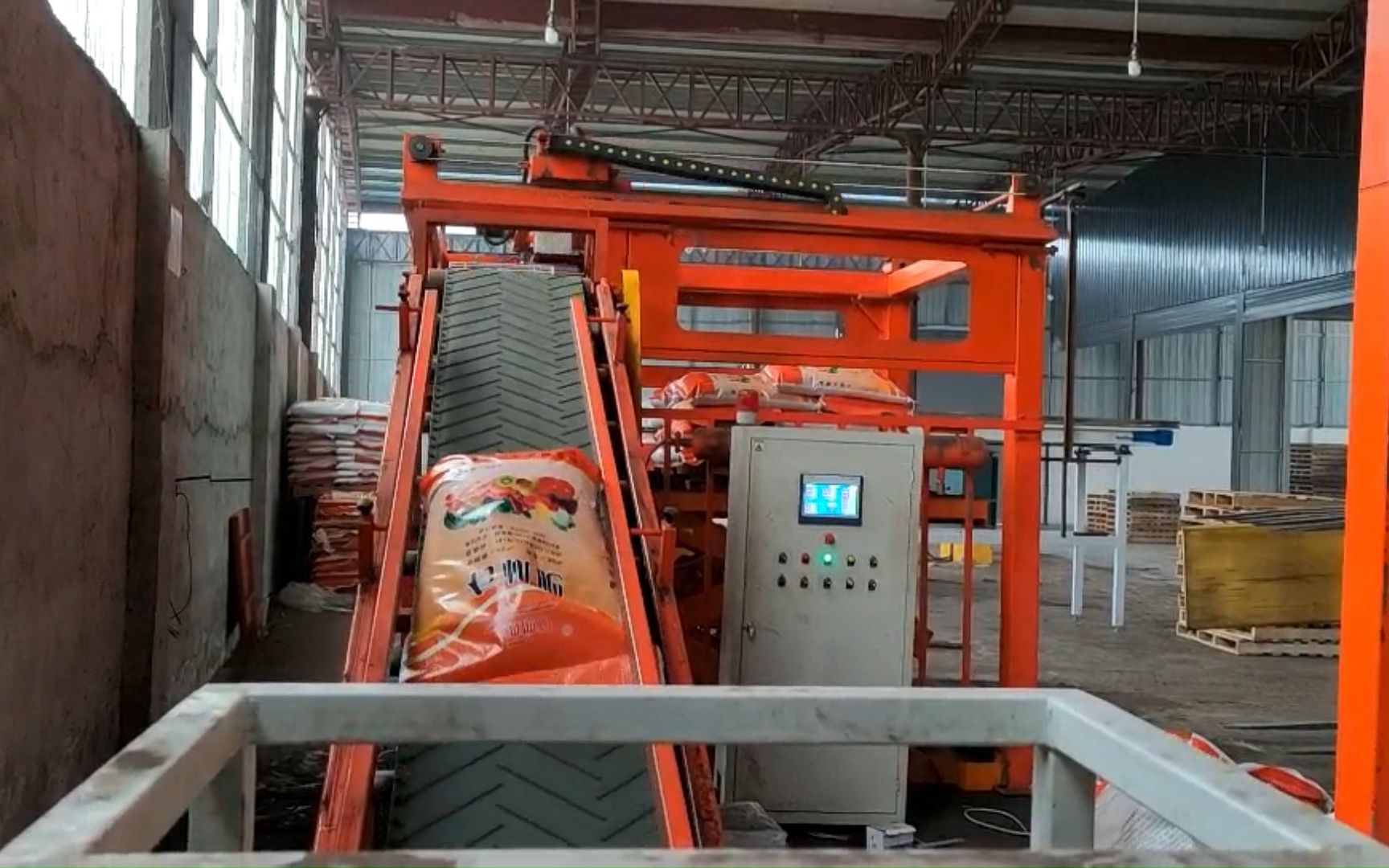 有机肥料高位码垛机 50kg编织袋自动码垛设备