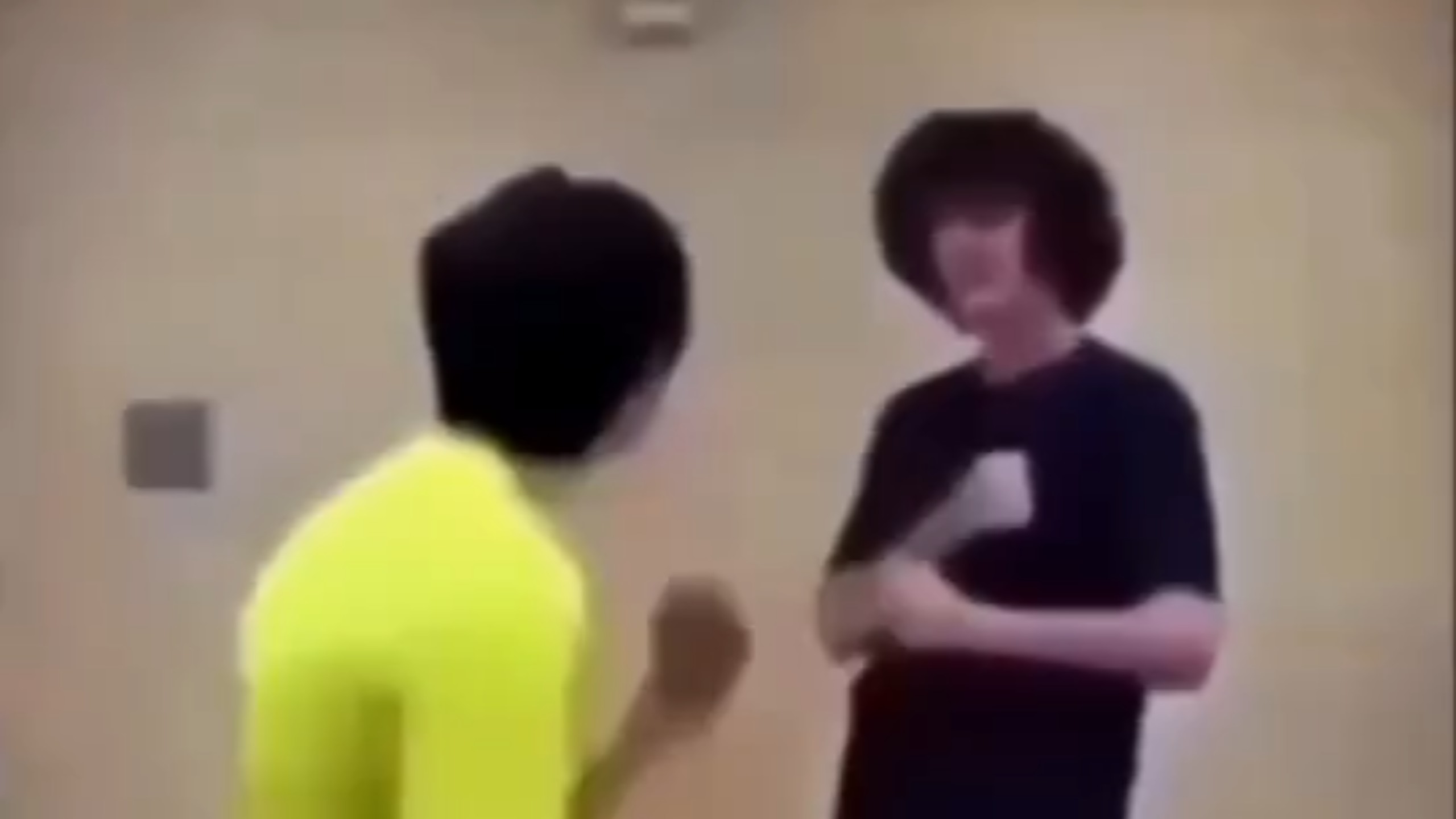 不小心按到表情键了