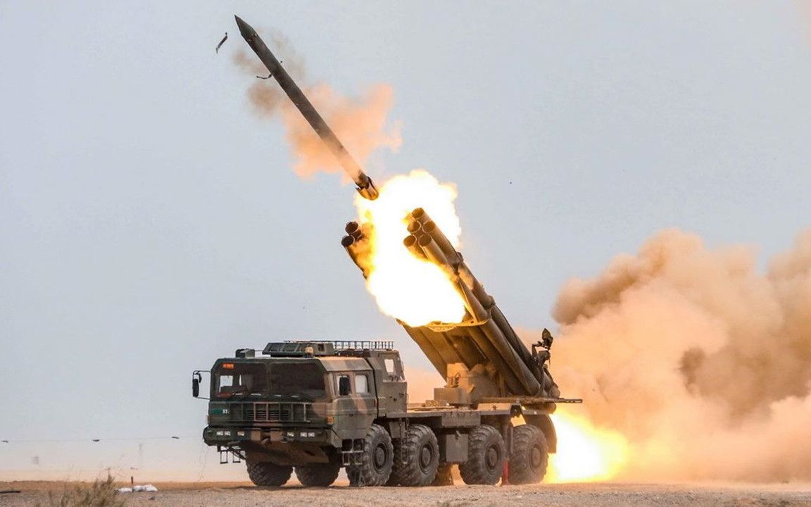 两位领袖级人物殒命,伊朗传达强烈信号,火箭弹破空袭击伊拉克