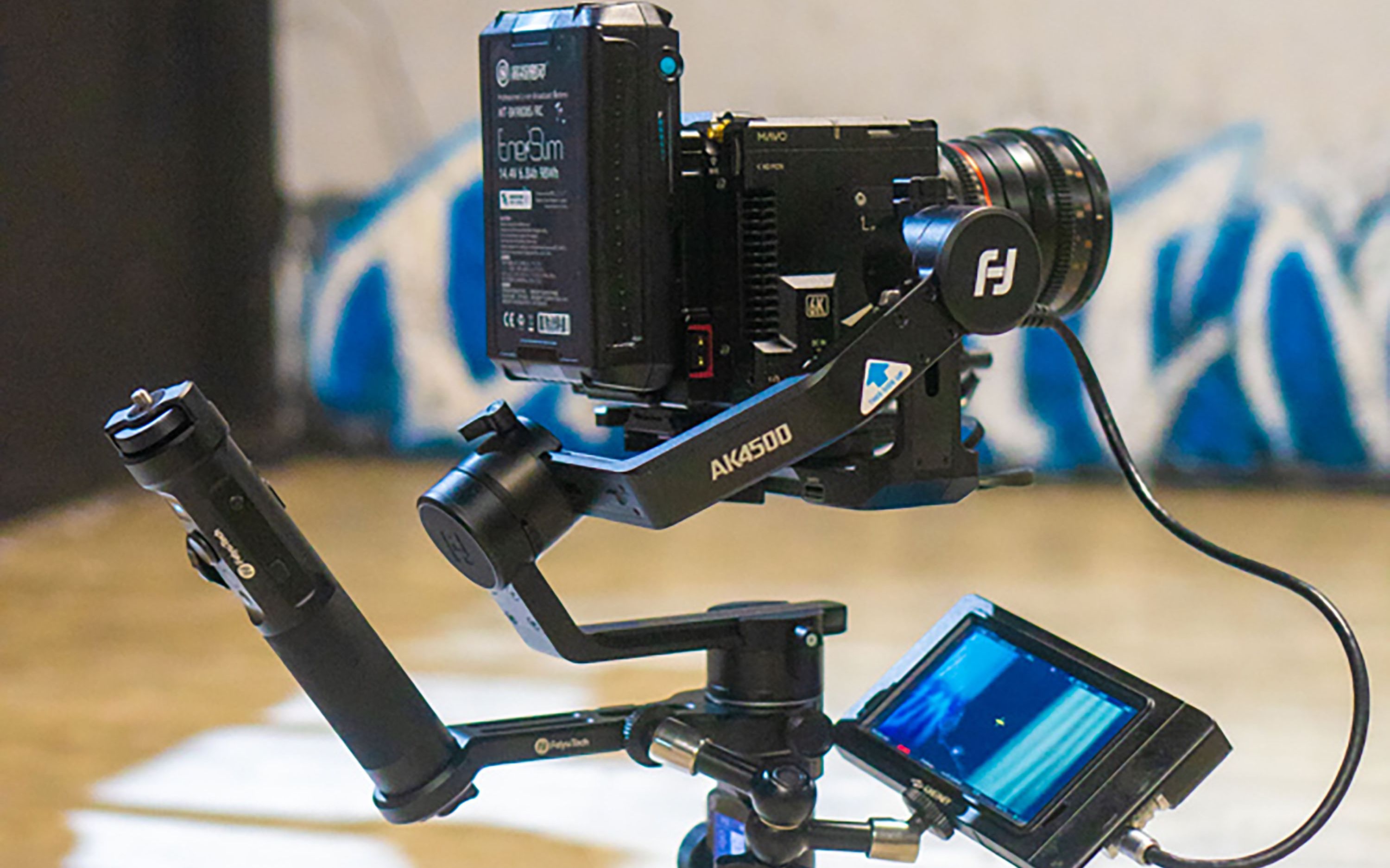 巨大载重飞宇ak4500稳定器拍小姐姐使用体验