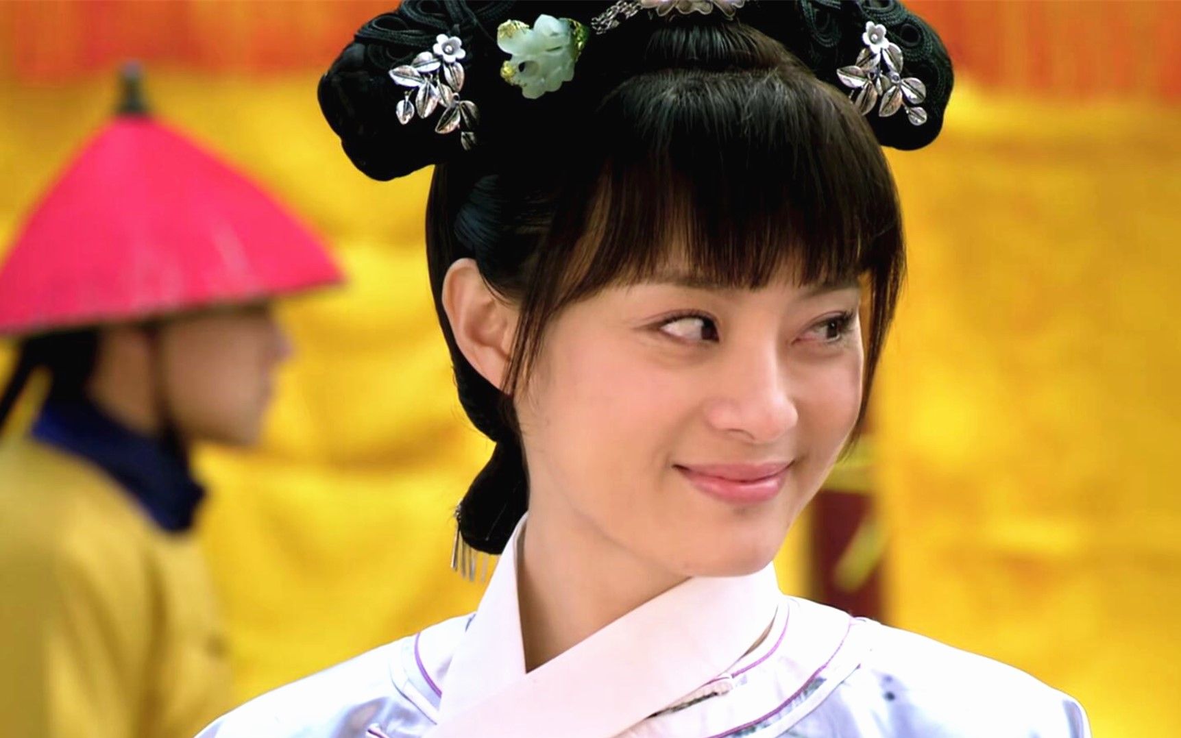 甄嬛进宫选秀时,为什么会愣神,太监叫她都不应?皇上到死不知