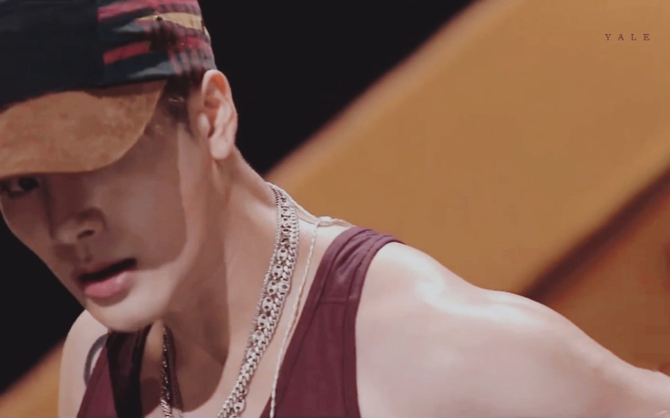 王嘉尔浪姐成团夜dna首秀