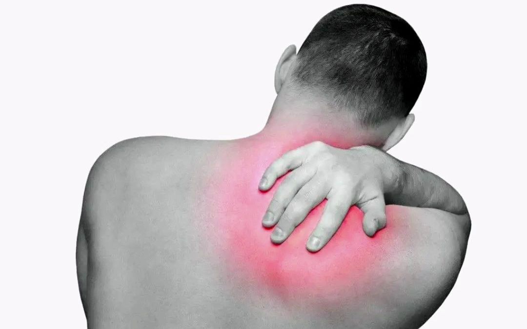 肝病专家潘运华提醒右肩背部疼要注意可能是肝癌警告