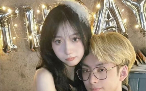 赖神女朋友照片曝光啦,真的好美