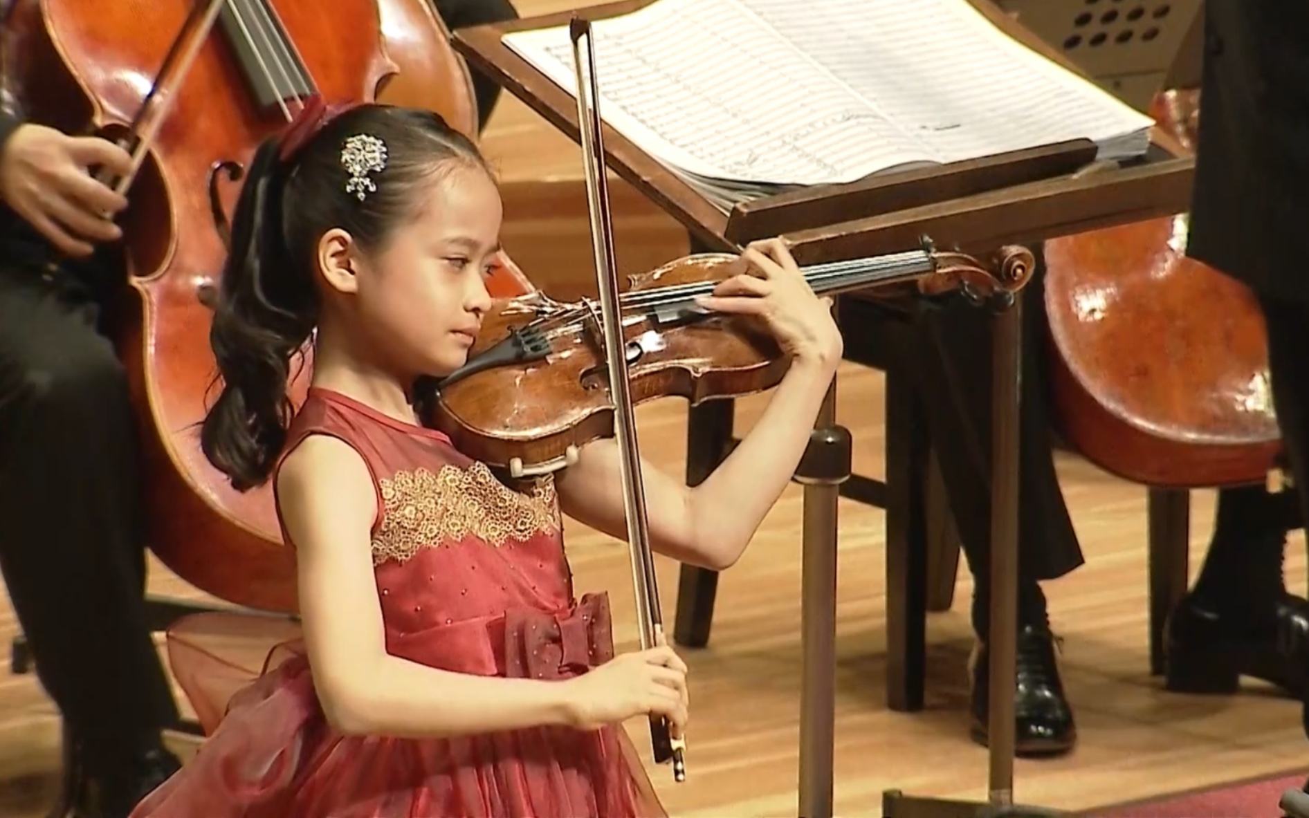 吉村妃鞠帕格尼尼d大调第一小提琴协奏曲himariyoshimurapaganini