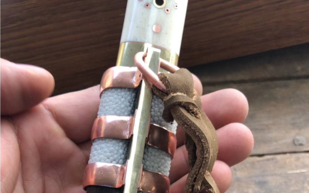 恢复制作保安族传统雅吾其祥云纹折花腰刀