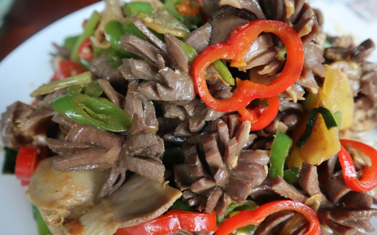 青椒炒鸭胗,简单易学,香辣美味,一口一个爽,太过瘾了_哔哩哔哩 (゜-゜