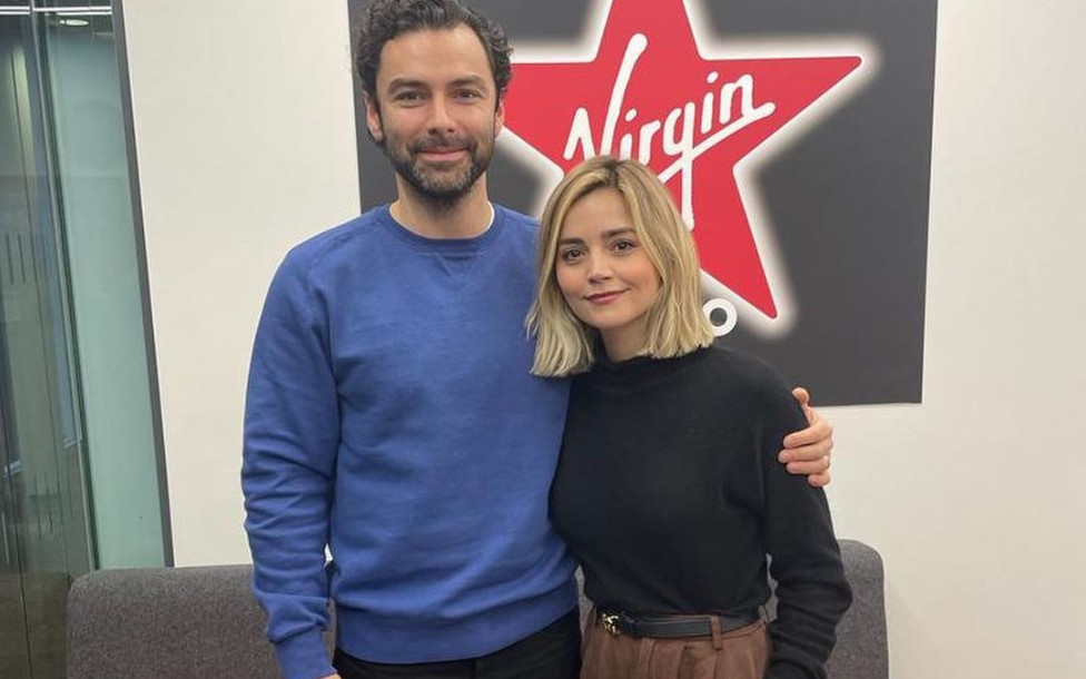 [图]Jenna Coleman & Aidan Turner talks about Lemons