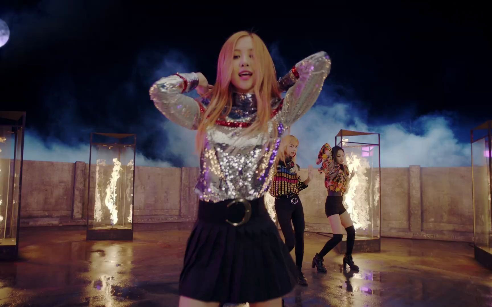 珍藏性感女团mv-《blackpink》- playing with fire (玩火)