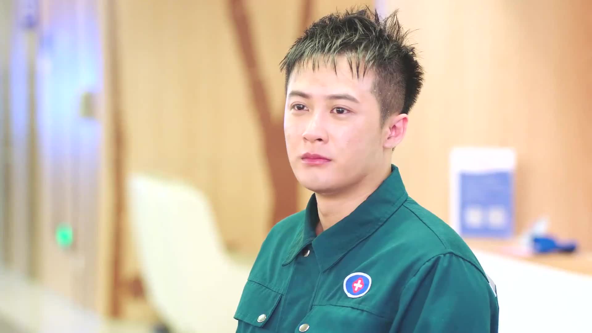 爱的厘米:关震雷得知,李贝怀孕与苏总无关,主动求复合