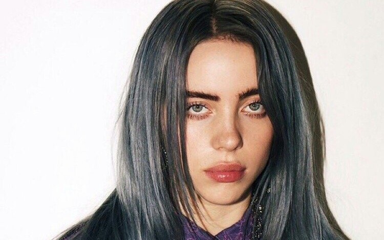 [图]MV Billie Eilish（字幕）《OCEAN EYES(Live) 》